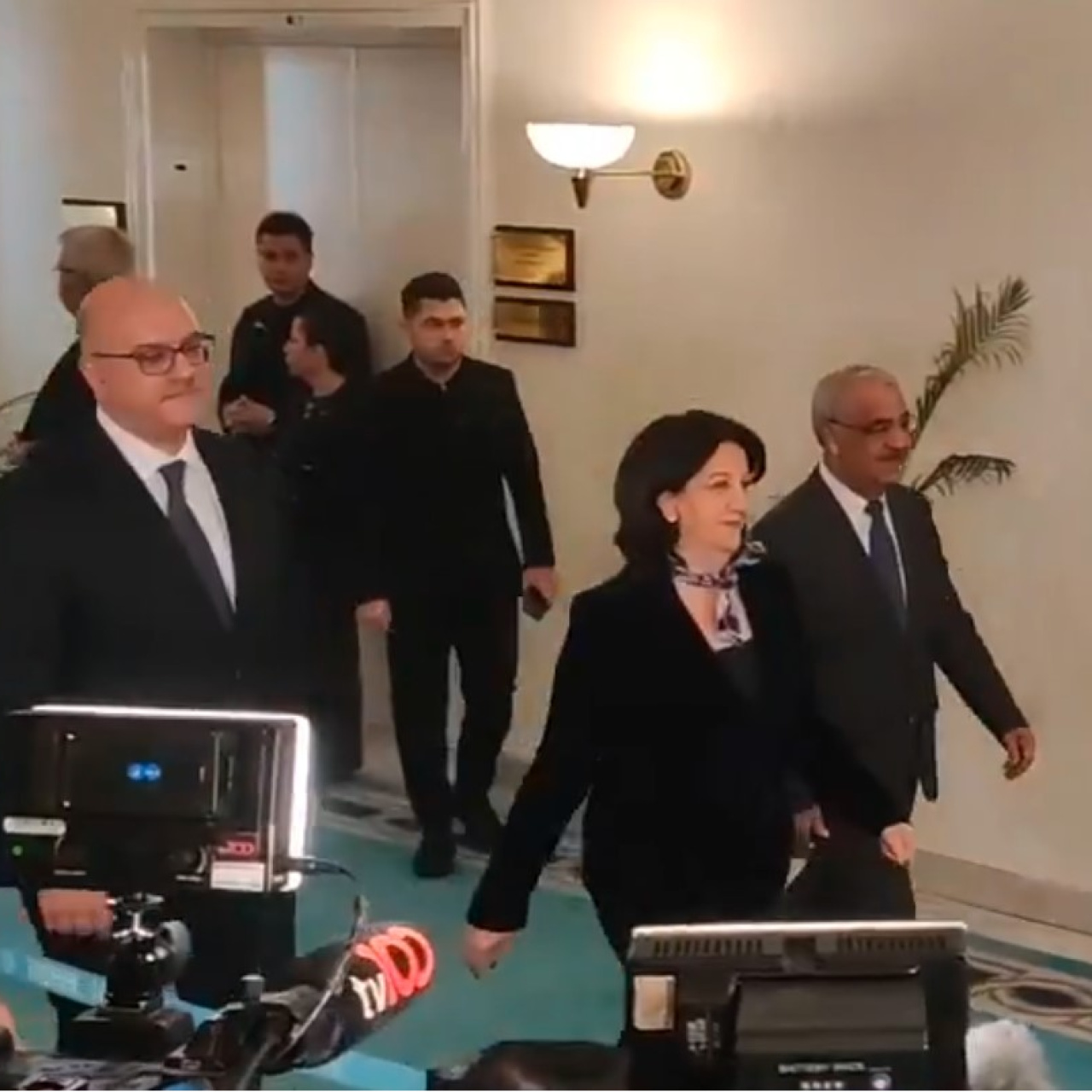 DEM Parti’den AK Parti’ye ziyaret