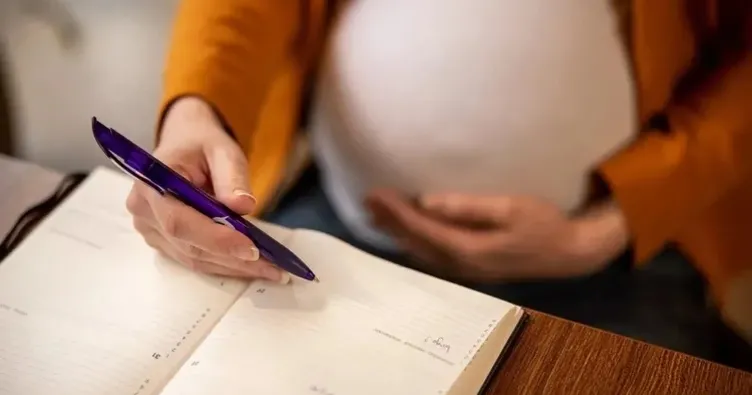 Doğum izni ve sosyal medyaya yaş sınırı Meclis’e geliyor! AK Parti kaynakları düzenleme için tarih verdi