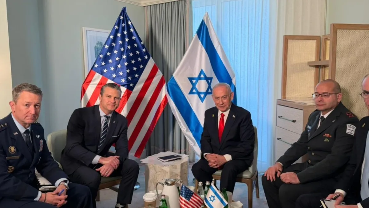 Eli kanlı katil Netanyahu ABD’de! Trump görüşmesi öncesi ABD Savunma Bakanı ile bir araya geldi