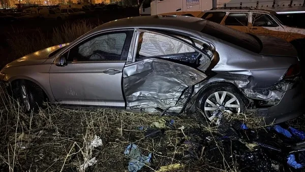 Erzurum’da 2 otomobilin çarpıştığı kazada 1 kişi öldü, 6 kişi yaralandı