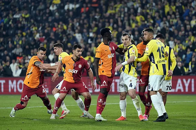 Fenerbahçe-Galatasaray derbisi ne zaman? Saat kaçta? Muhtemeler ilk 11’ler…