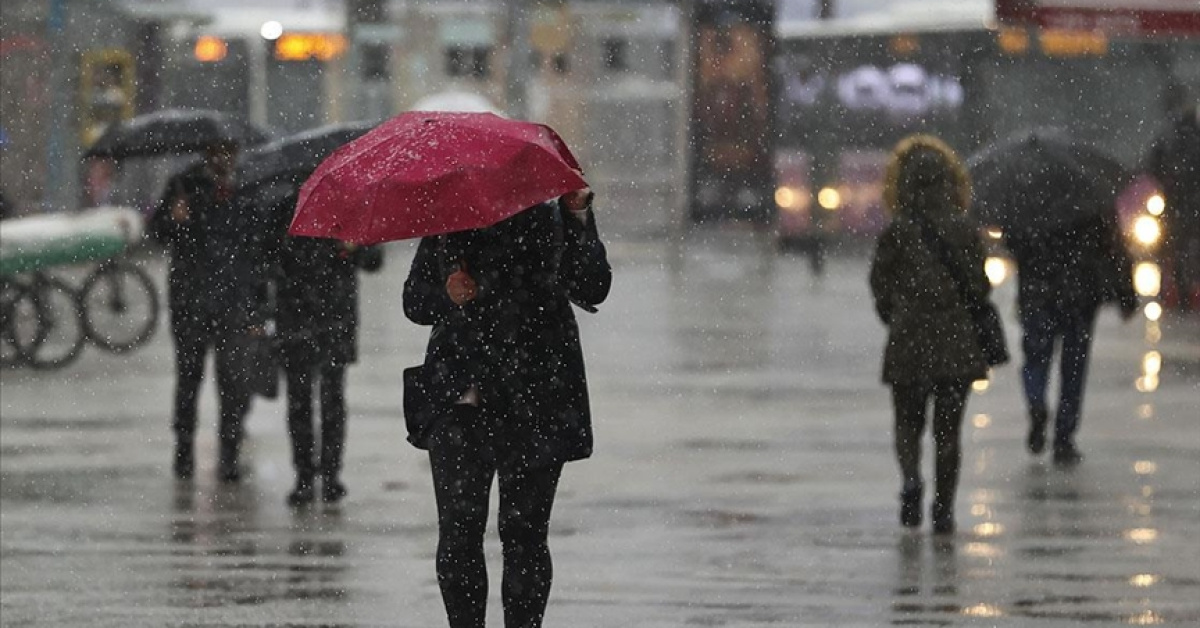İstanbul için karla karışık yağmur uyarısı