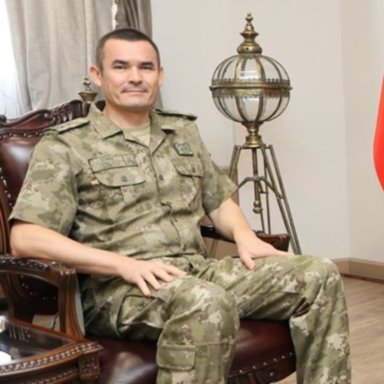 Kaçakçı eski generale hapis cezası