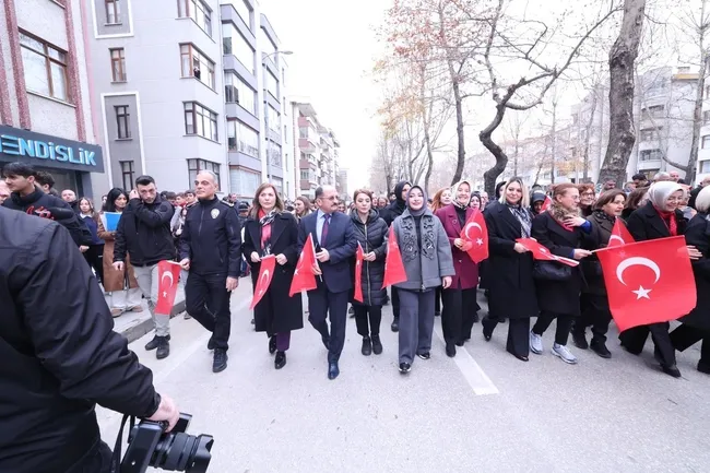 kastamonuda-ilk-kadin-mitinginin-106-yili-kutlamasi-1765563435278.jpg