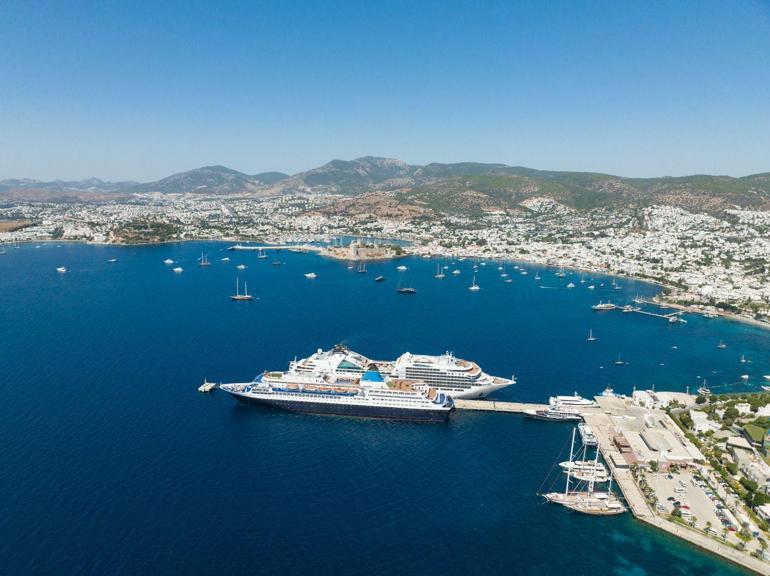 Kruvaziyerde 10 ayda 2 milyon 97 bin 363 yolcu: Türkiye 2025’te rekor kırdı