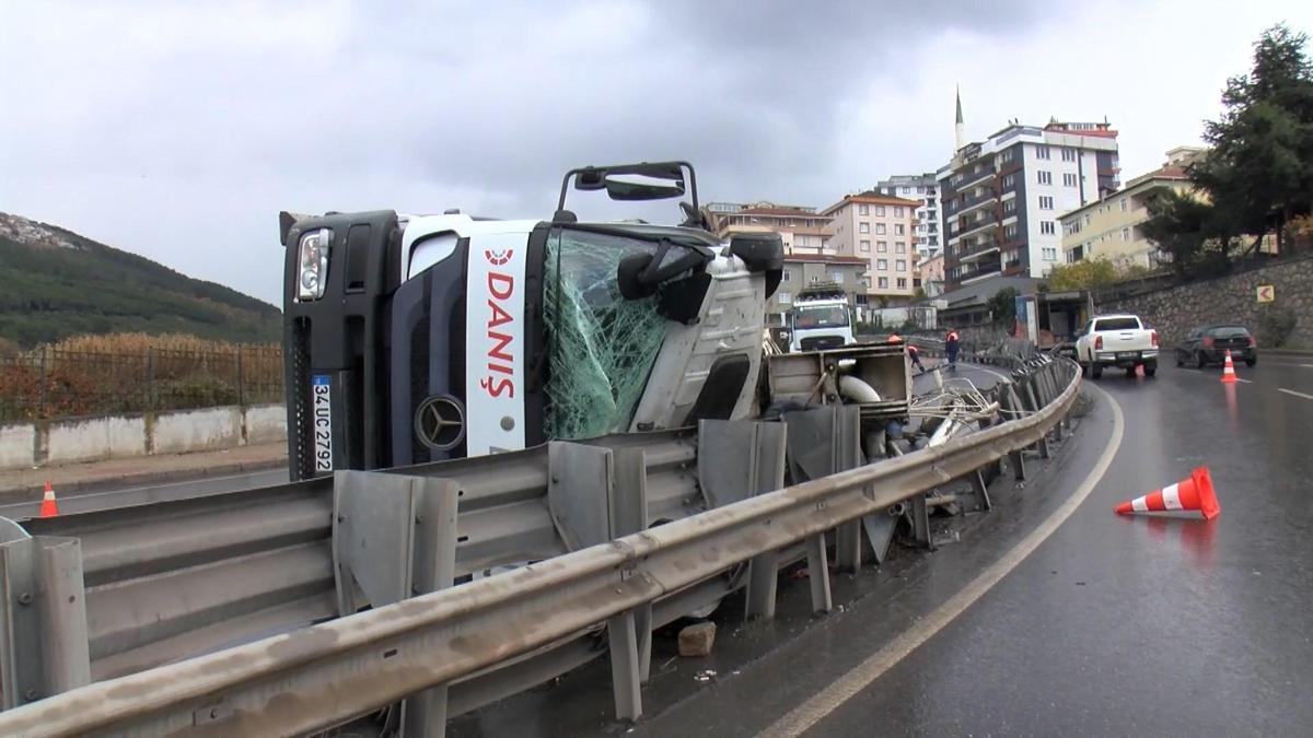 Maltepe’de korkutan kaza: Ekipler bölegeye sevk edildi