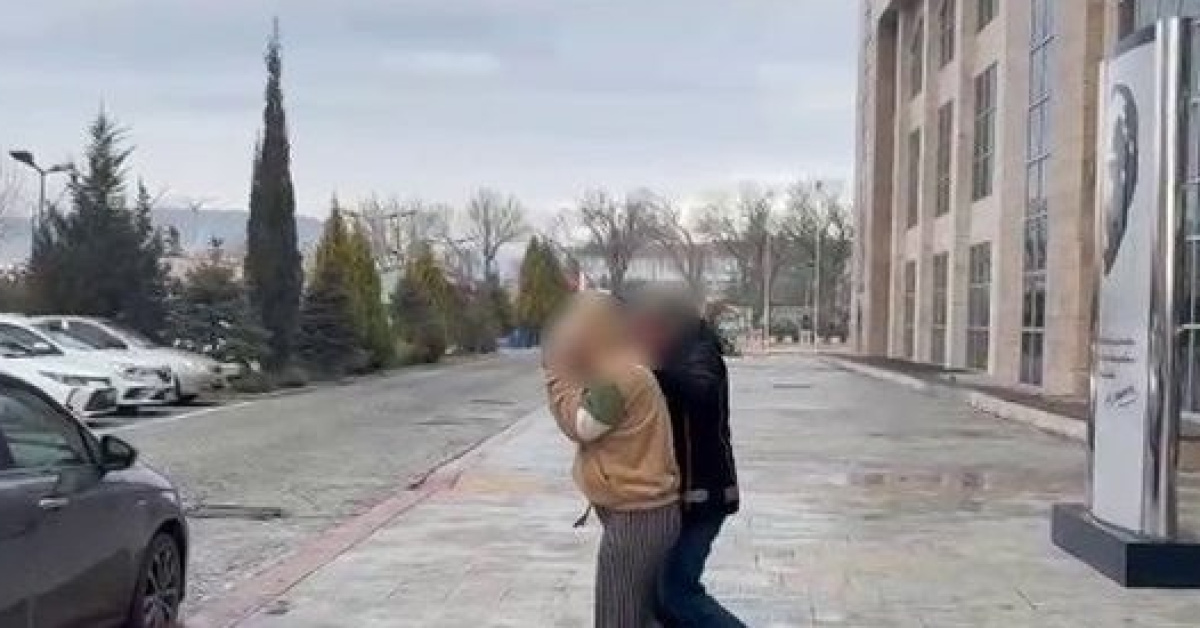 Midesinden 1 kilogram uyuşturucu çıkan zanlı tutuklandı