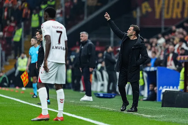 Okan Buruk’tan Samsunspor maçı sonrası penaltı isyanı!