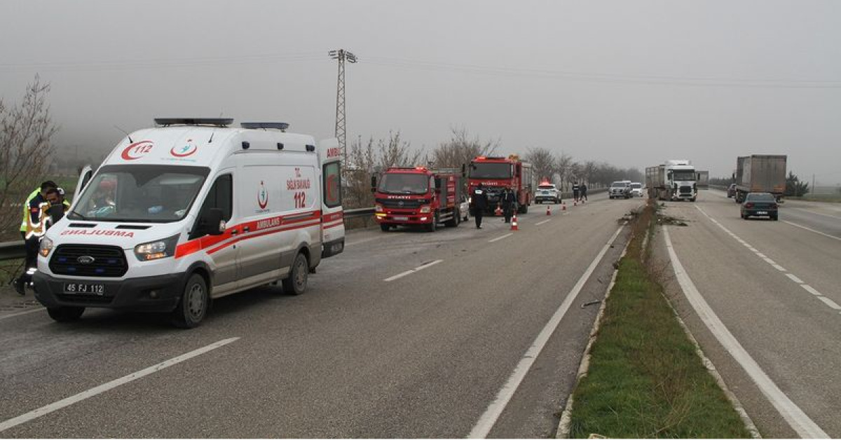 Önce refüje sonra bariyere çarptı