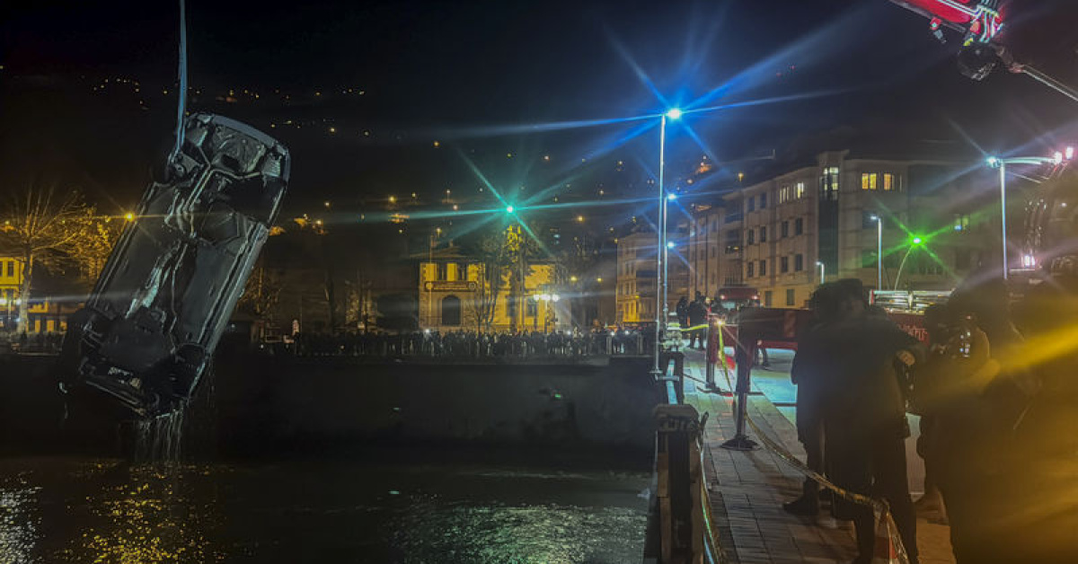 Otomobil nehre uçtu: 1 ölü, 1 yaralı