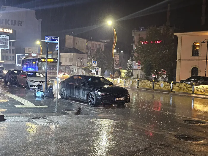 SON DAKİKA | Meteoroloji o iller için alarm verdi: Kuvvetli sağanak ve lodos kapıda! 2 gün sürecek…