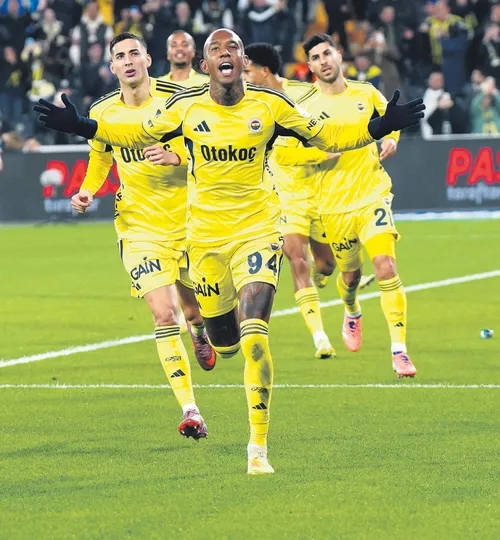 Samba yapıyor zirveye koşuyor