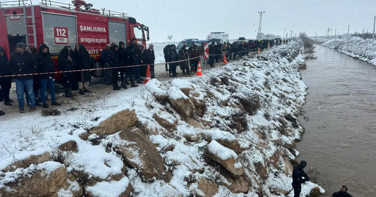 Şanlıurfa’da otomobil sulama kanalına düştü. Dört kişi kayıp