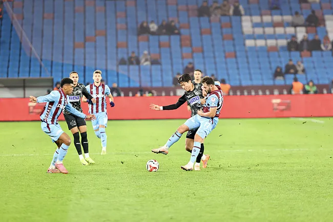 Son dakika haberi: Trabzonspor, kupaya mağlubiyetle başladı! Alanyaspor Güven Yalçın ile kazandı…