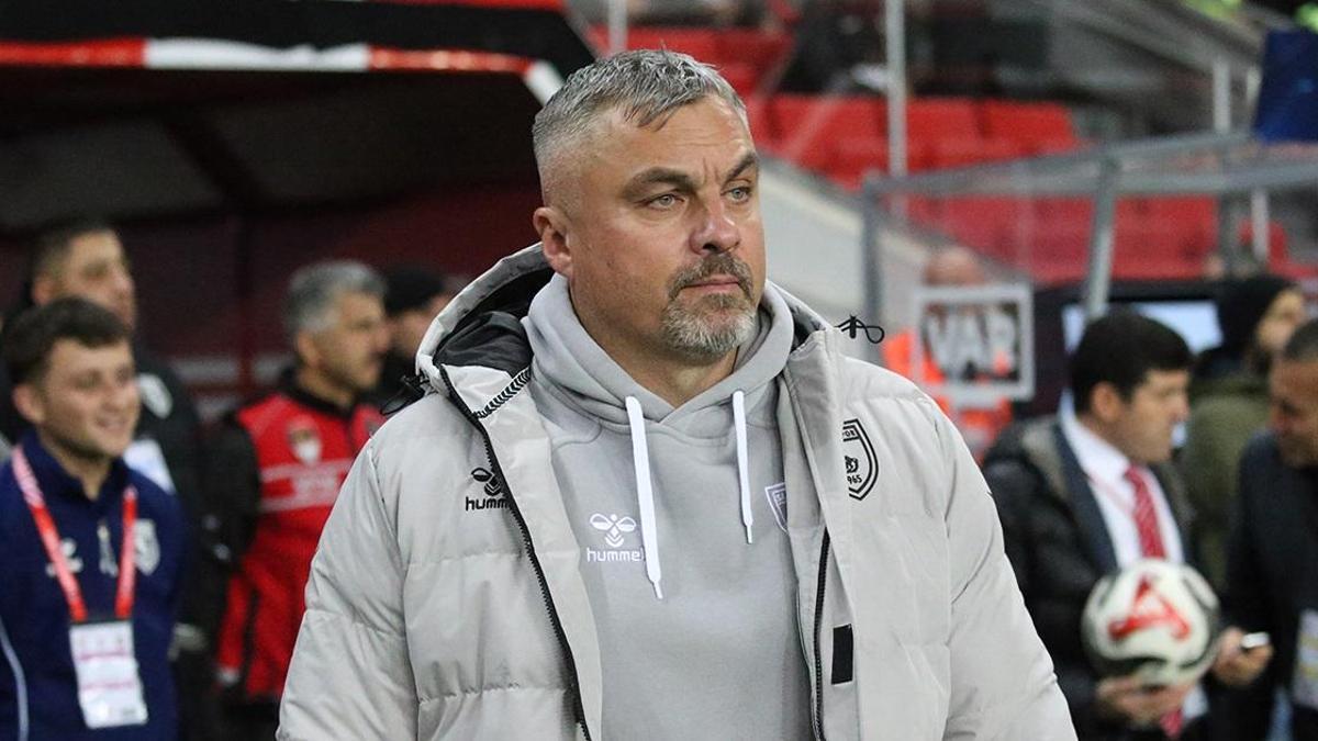 Thomas Reis: Musaba, farklı kulüpte forma giymeye devam edecek