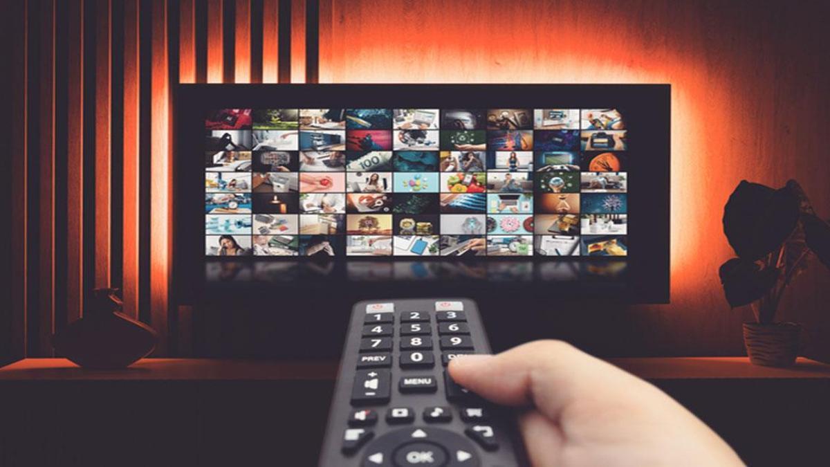 19 OCAK YAYIN AKIŞI: Bugün Televizyonda Neler Var? Bu Akşam Uzak Şehir Var Mı? İşte 19 Ocak Pazartesi TV Yayın Akışı…