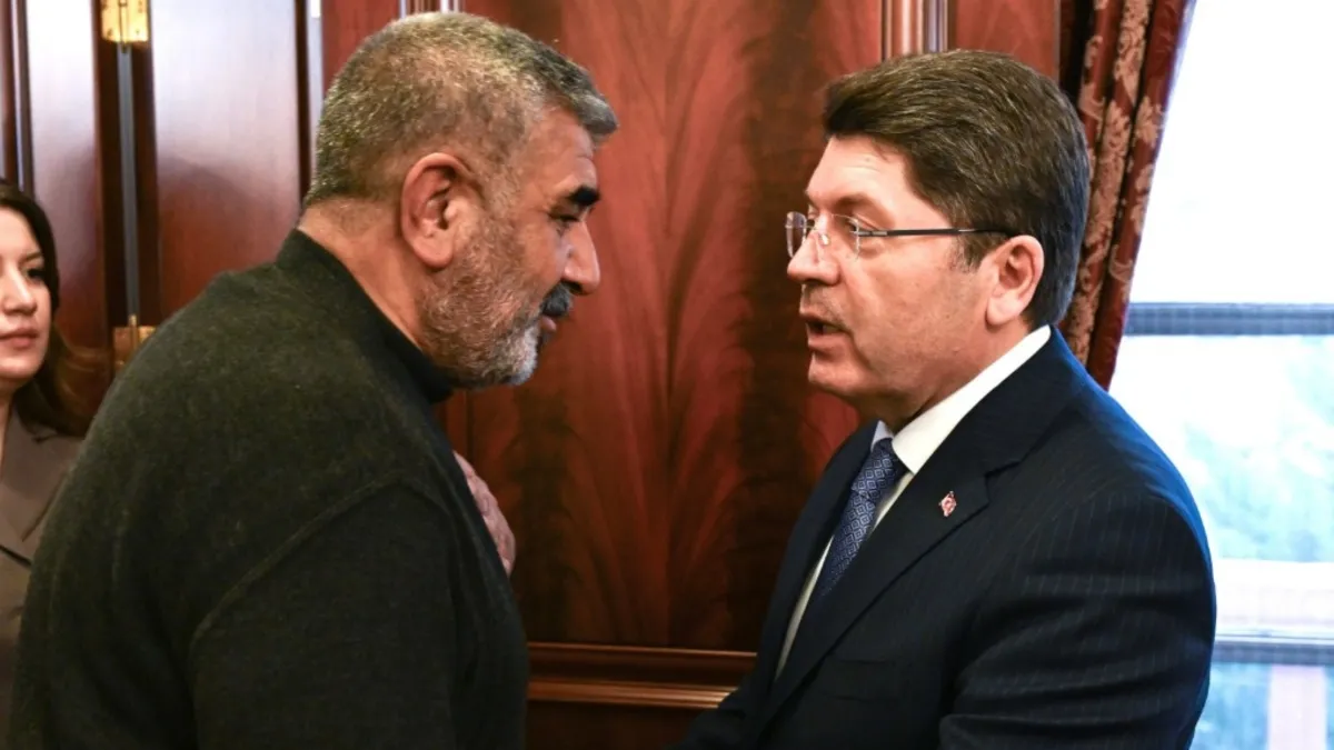 Bakan Tunç Rojin Kabaiş’in babası ile bir araya geldi: Süreç hassasiyetle ve çok yönlü yürütülüyor