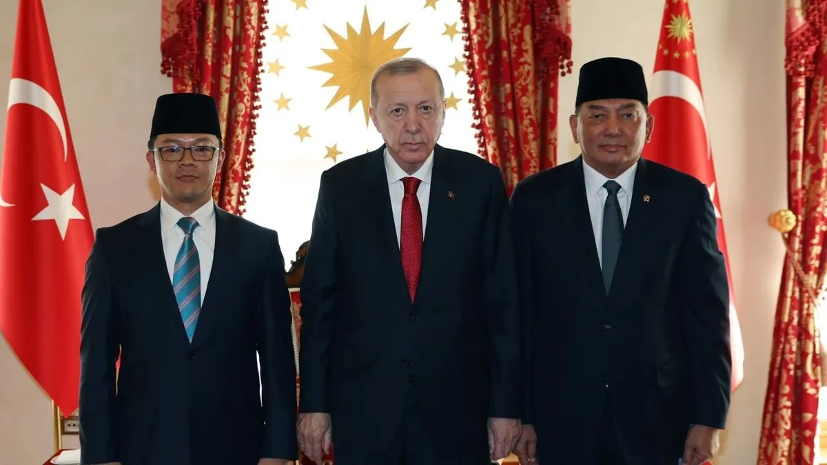 Başkan Erdoğan Endonezyalı 2 bakanı kabul etti