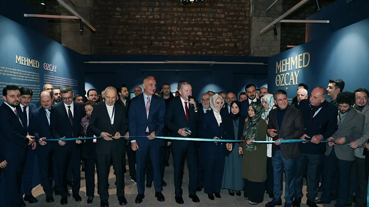 Başkan Erdoğan Hane İslam Eserleri Sergisi’nin kurdelesini kesti