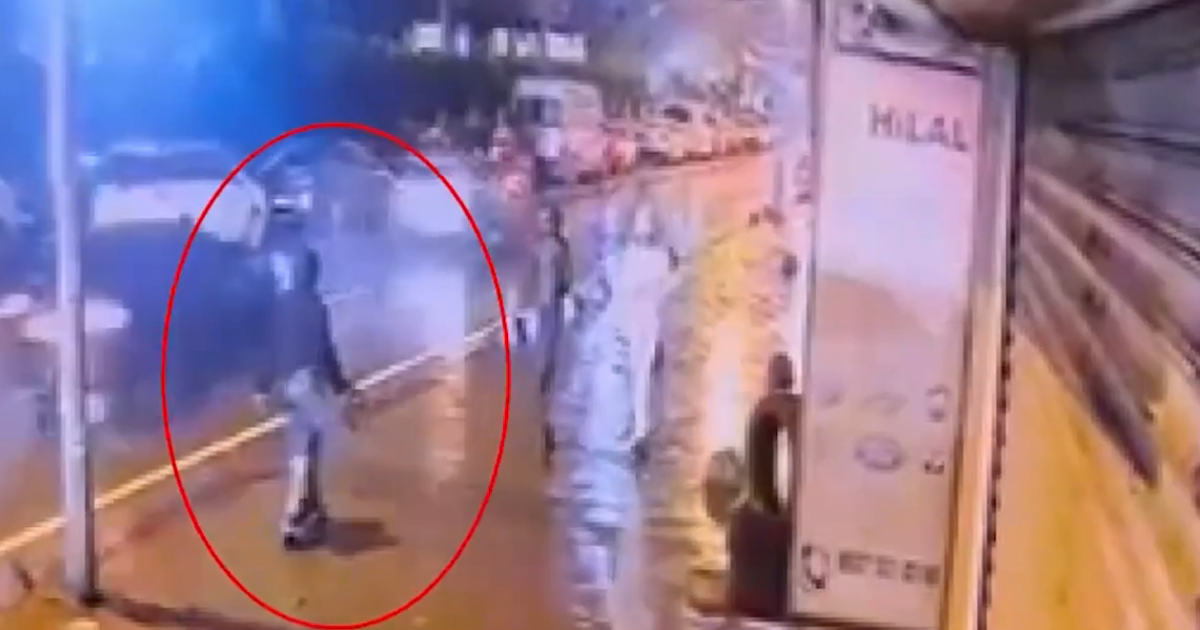 Bir aylık bebeğini otobüs durağına bırakan anne gözaltında