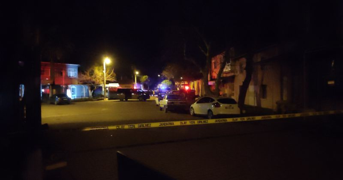 Birbirlerine ateş açtılar: 1 ölü, 2 yaralı