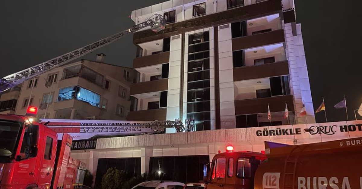 Bursa’da otel yangını: 8 kişi dumandan etkilendi