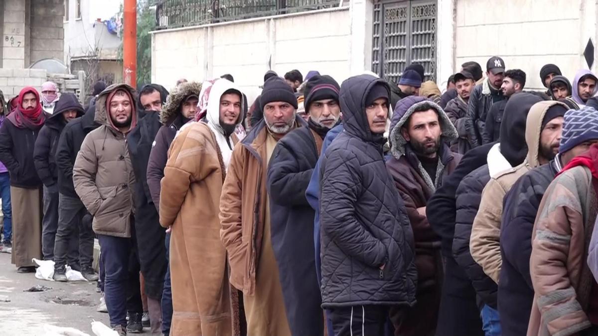 CNN TÜRK Rakka’da: İşte terör silahlarının teslim merkezi