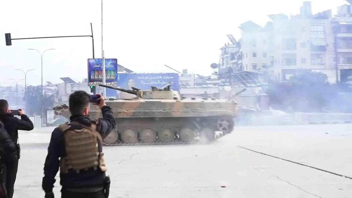 CNN TÜRK çatışmanın sıfır noktasında: Tanklar Halep’e girdi, silahlar susmuyor!