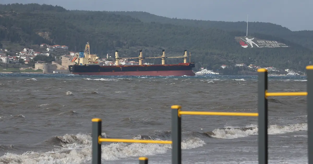 Çanakkale Boğazı’ndan geçişler başladı
