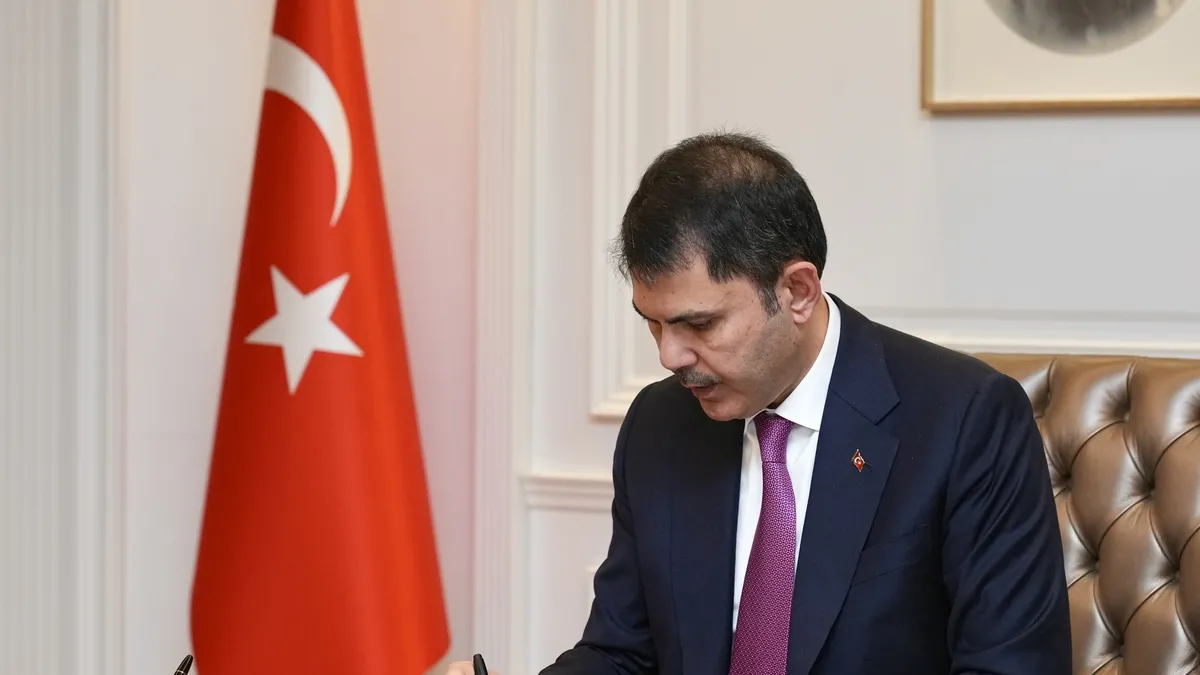 Dar gelirlinin sosyal konut sevinci! Bakan Kurum’dan yürekleri ısıtan paylaşım