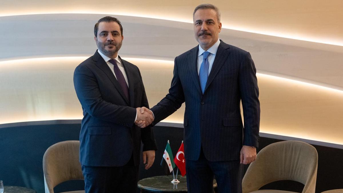Dışişleri Bakanı Hakan Fidan Paris’te: Suriyeli mevkidaşı Şeybani ile görüştü