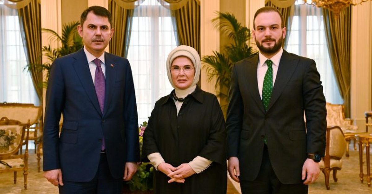 Emine Erdoğan, Bakan Kurum ve Ağırbaş ile görüştü