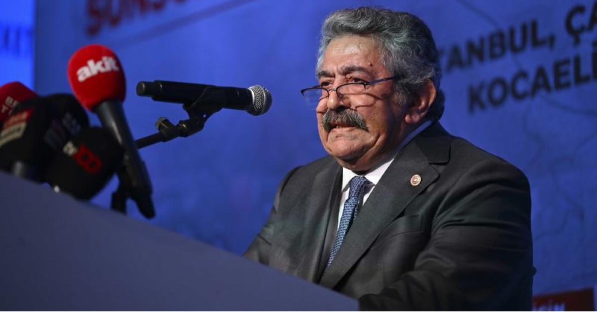 Engel kalkmış gibi gözüküyor