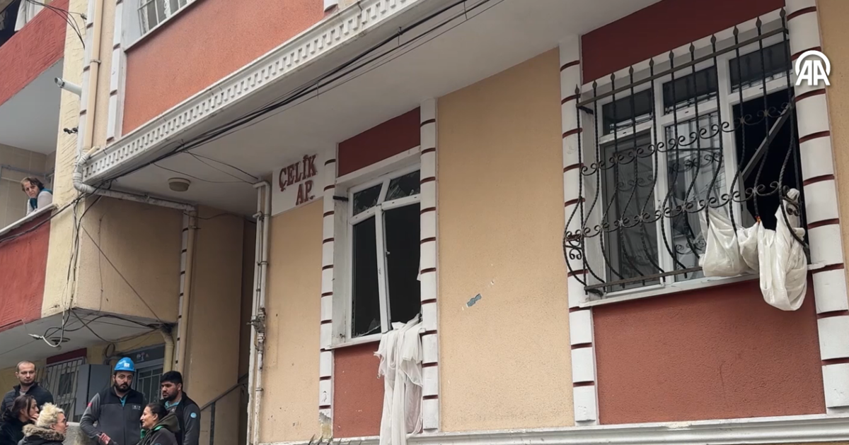 Esenyurt’ta bir dairede patlama