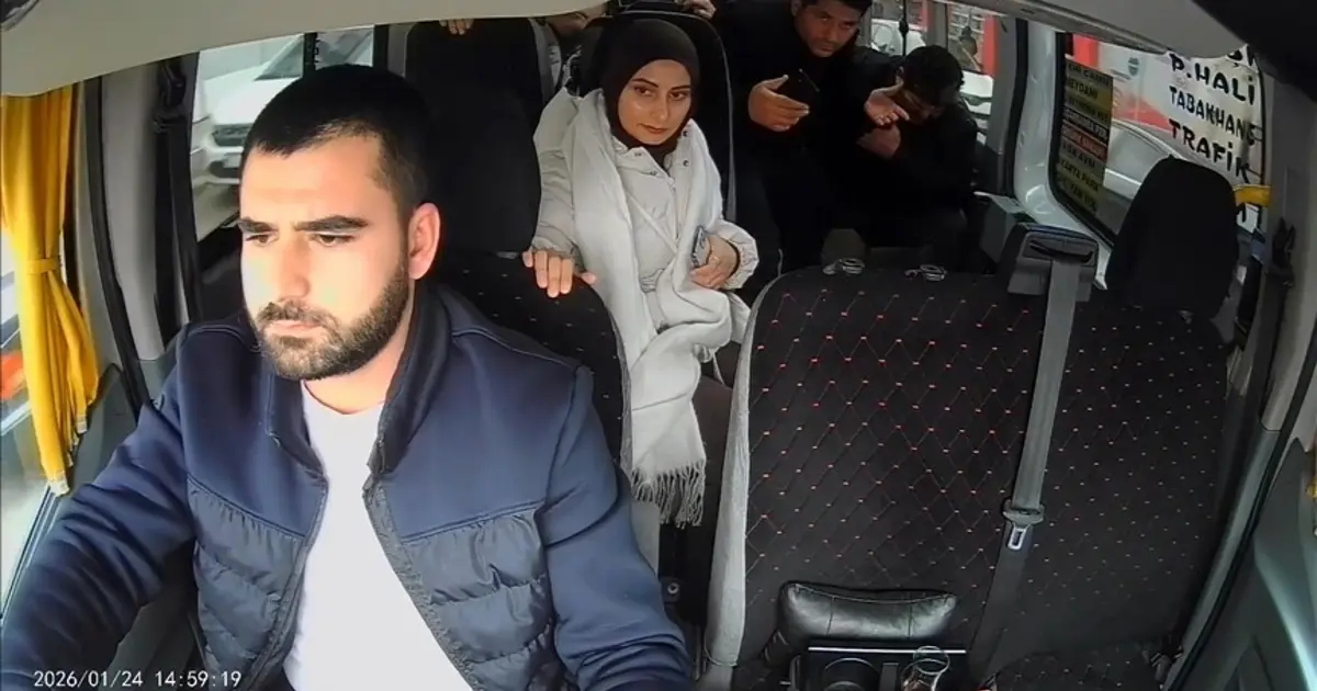 Fenalaşan yolcu için direksiyonu hastaneye kırdı! Dakikalarla yarıştı