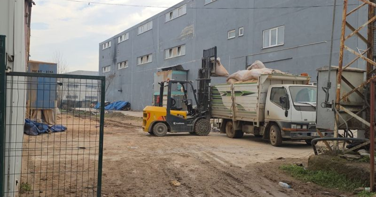 Forkliftten düşen kişi öldü