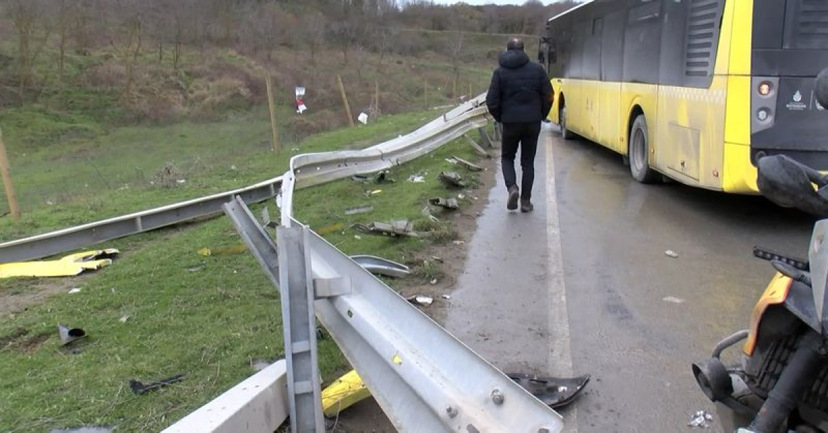 İETT otobüsü bariyere çarptı!