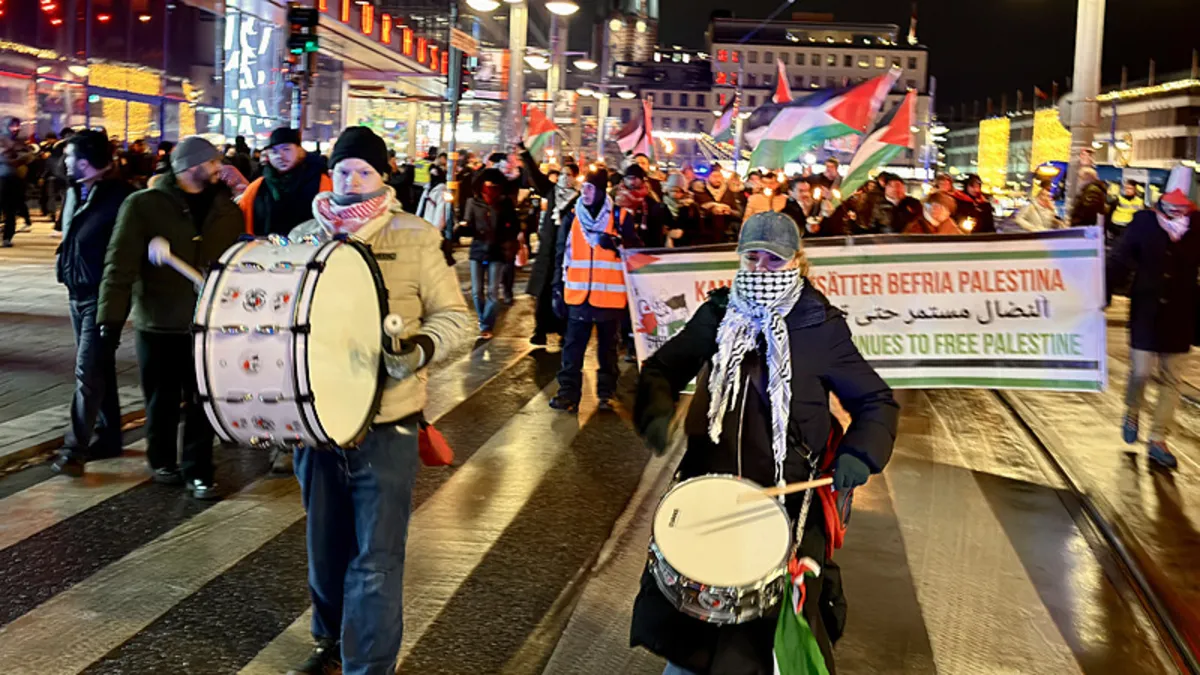 İsveç’te onurlu duruş: Gazze’de soykırım varken yeni yılı reddediyoruz