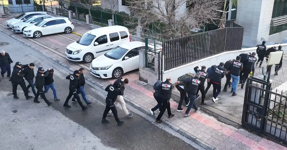 Mersin’de “lavaş ekmek” çetesi çökertildi