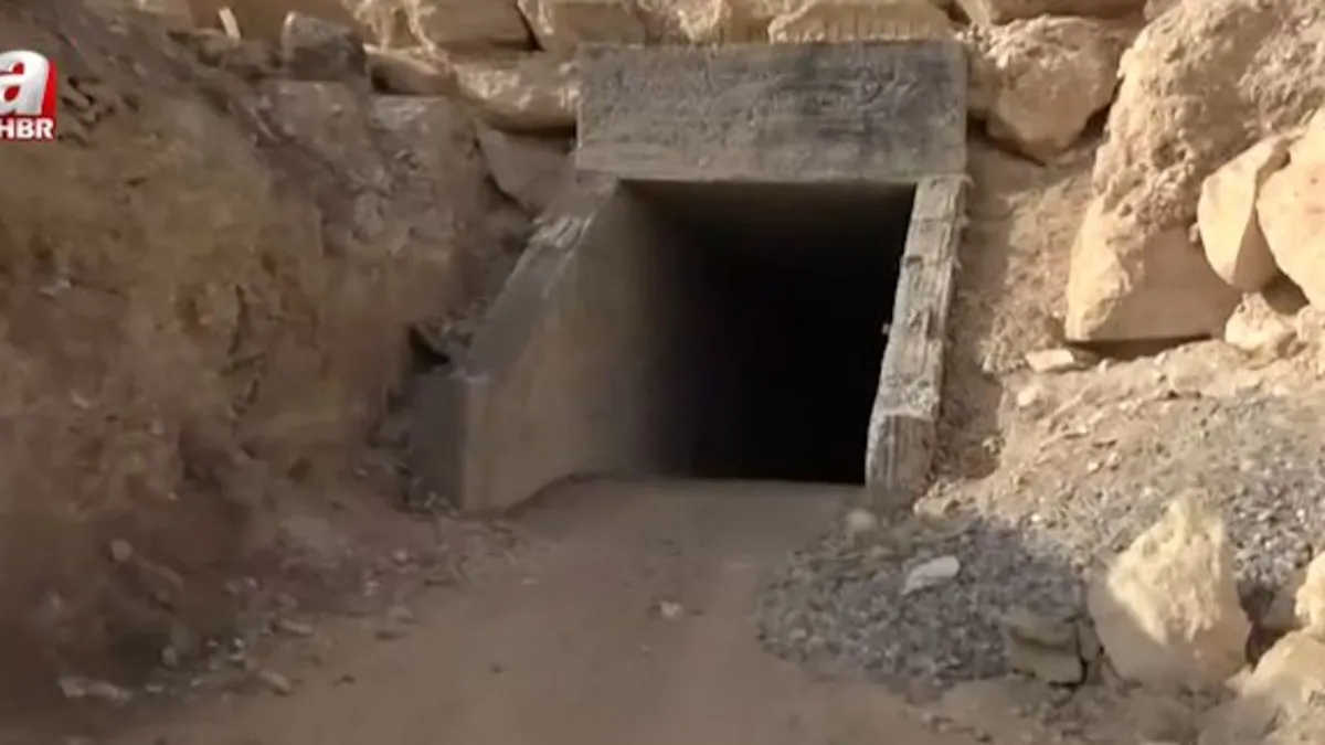 Münbiç’te terörün yer altı şehri deşifre oldu! A Haber dağın altındaki o inlere girdi