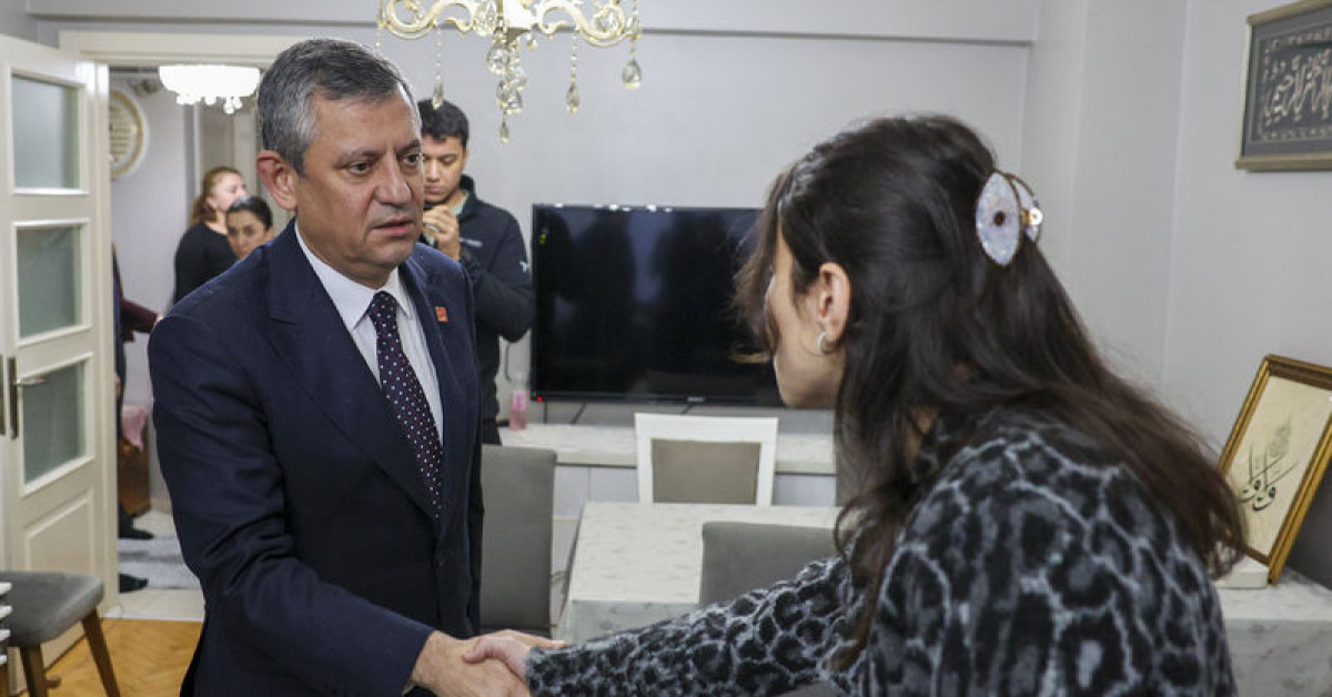 Özel, Atlas’ın ailesini ziyaret etti