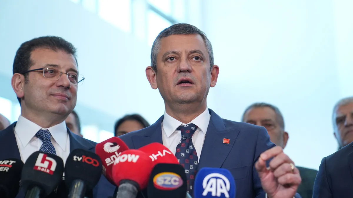 Özgür Özel’in “lekesiz” ilan ettiği İmamoğlu’na örgütten tepki yağıyor