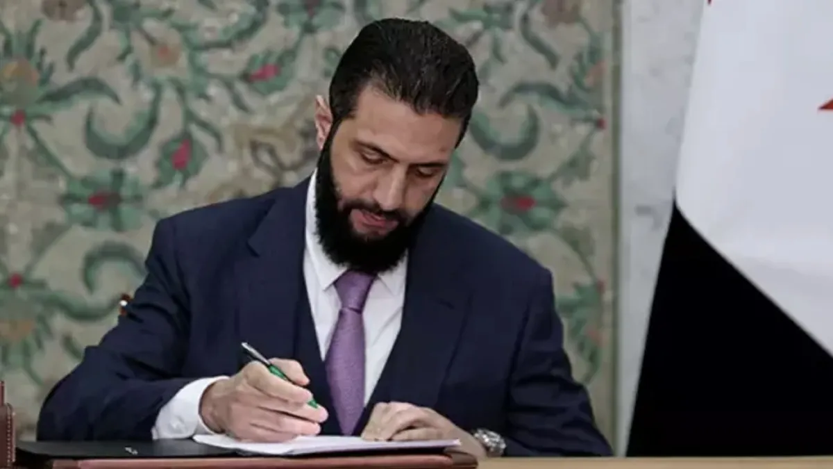 Şara’dan tarihi kararnameye imza! Kürtlerin statüsü ve kültürel kimliği güvence altına alındı