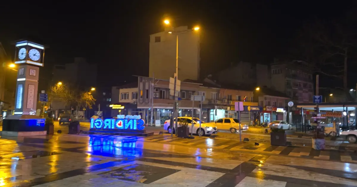 Sındırgı’da 5.1 büyüklüğünde deprem