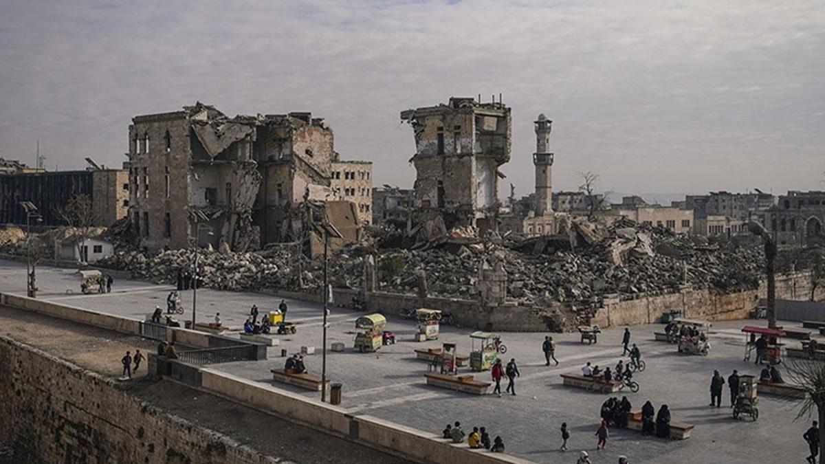 Suriye’de olağanüstü hal son buldu! Halep, Deyrizor ve Rakka’da iyileşme dönemi