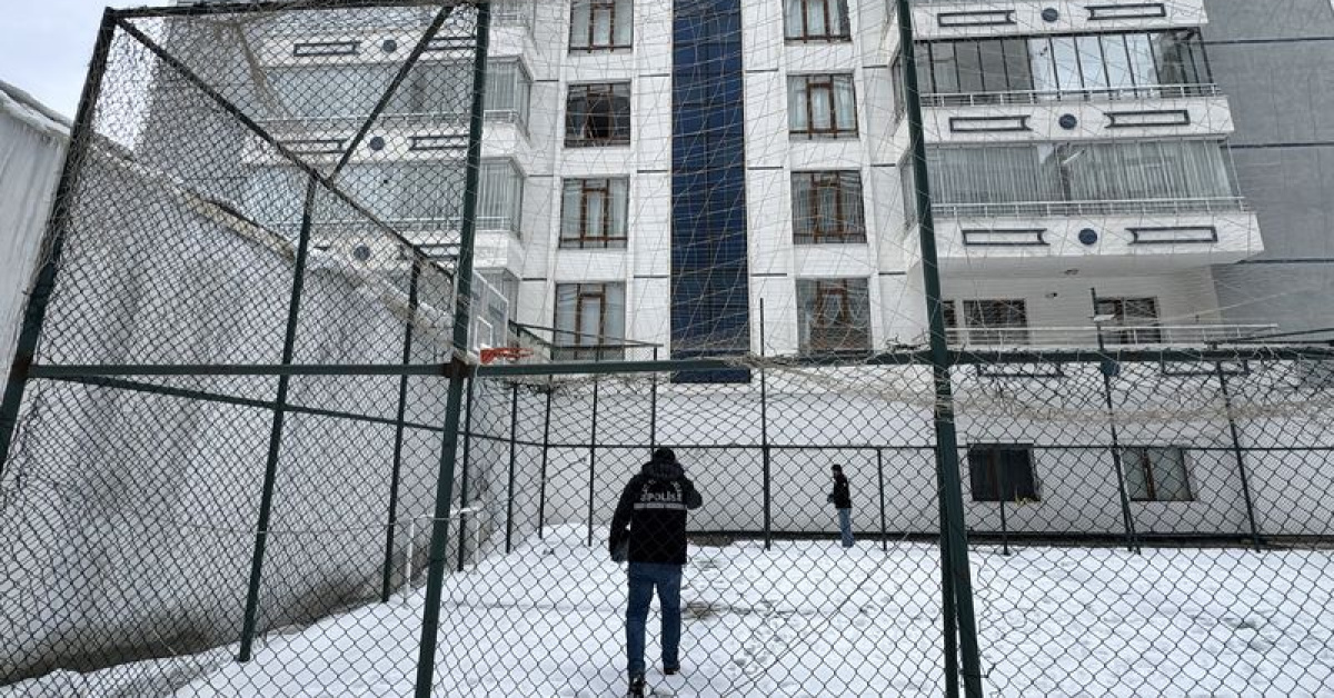 Temizlik faciayla bitti! 3.kattan düştü!