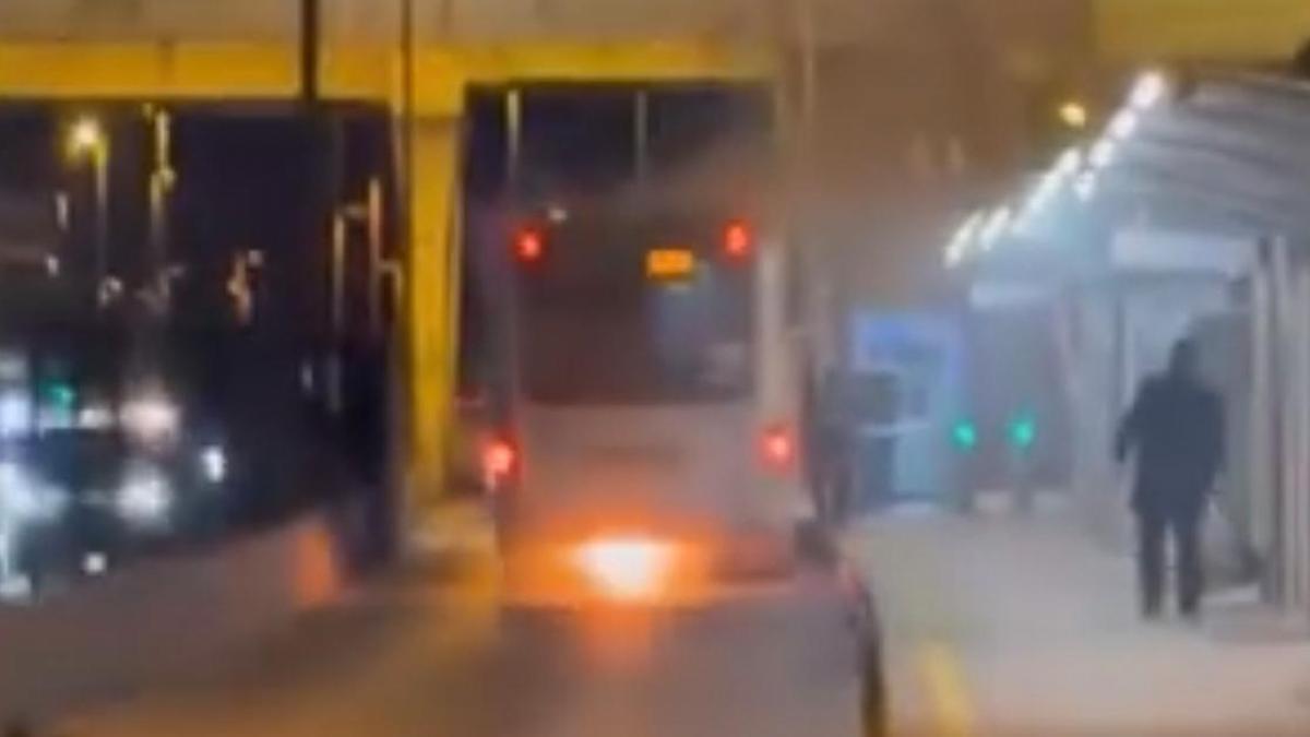 Üsküdar’da metrobüs yangını
