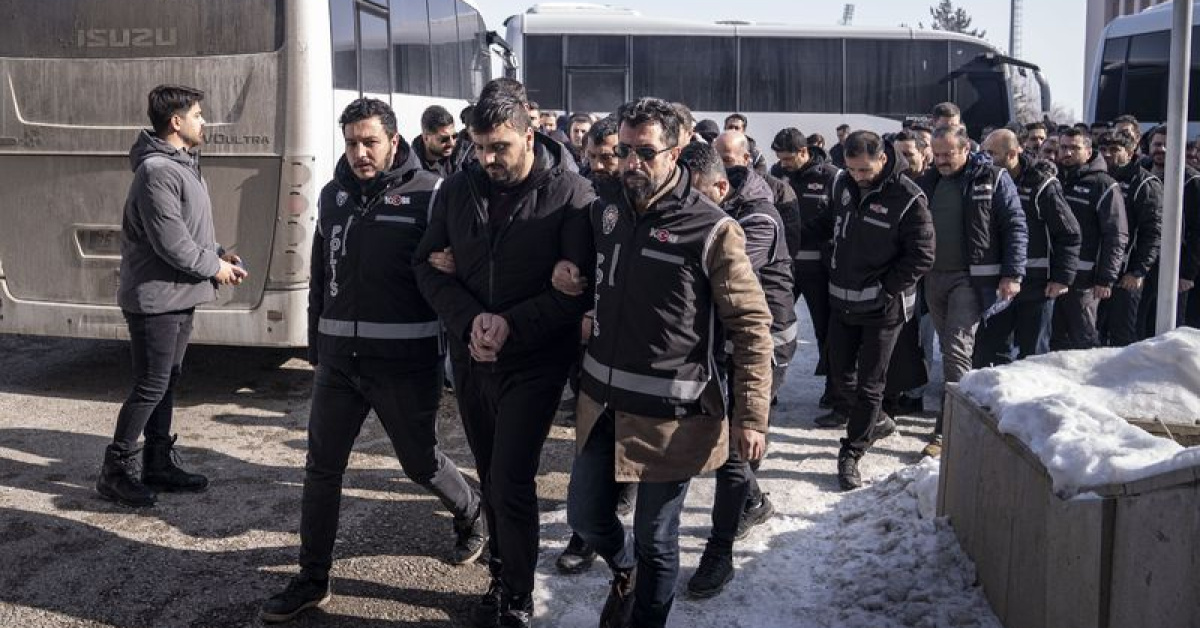 Usulsüz esnaf kredisi operasyonu: 19 tutuklama