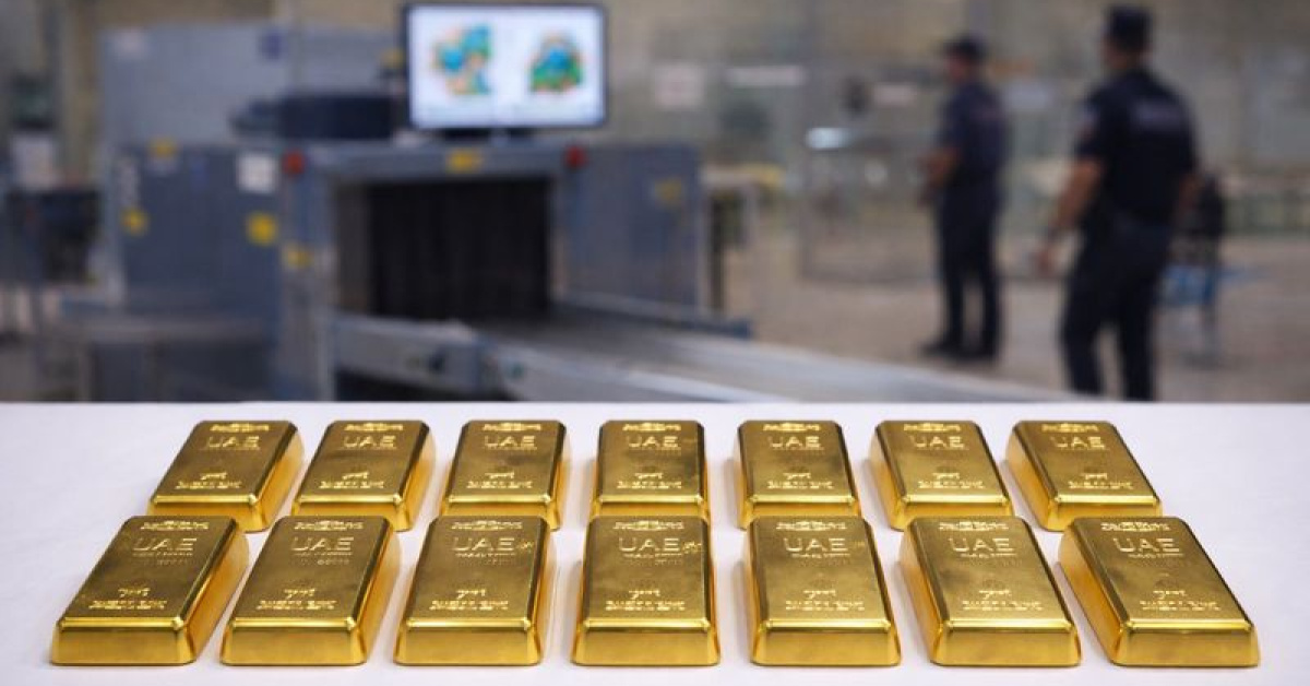 15 kilo kaçak altın ele geçiren polis 1 külçesini rüşvet aldı!