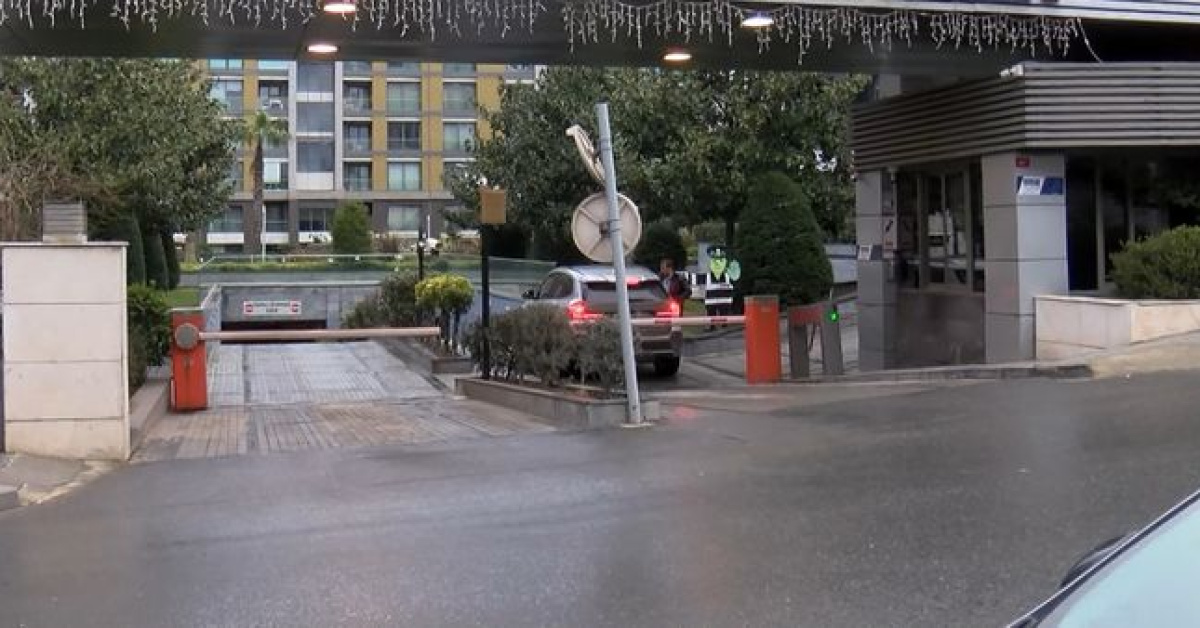 2 araçtan çuvallardaki 30 milyon dolar çalındı iddiası!